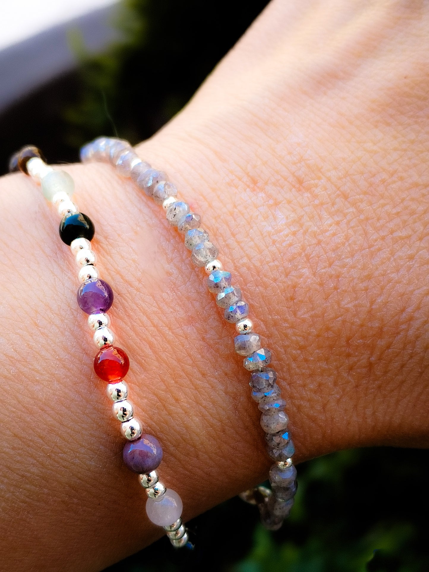 Pulsera de Labradorita tallada y plata de ley