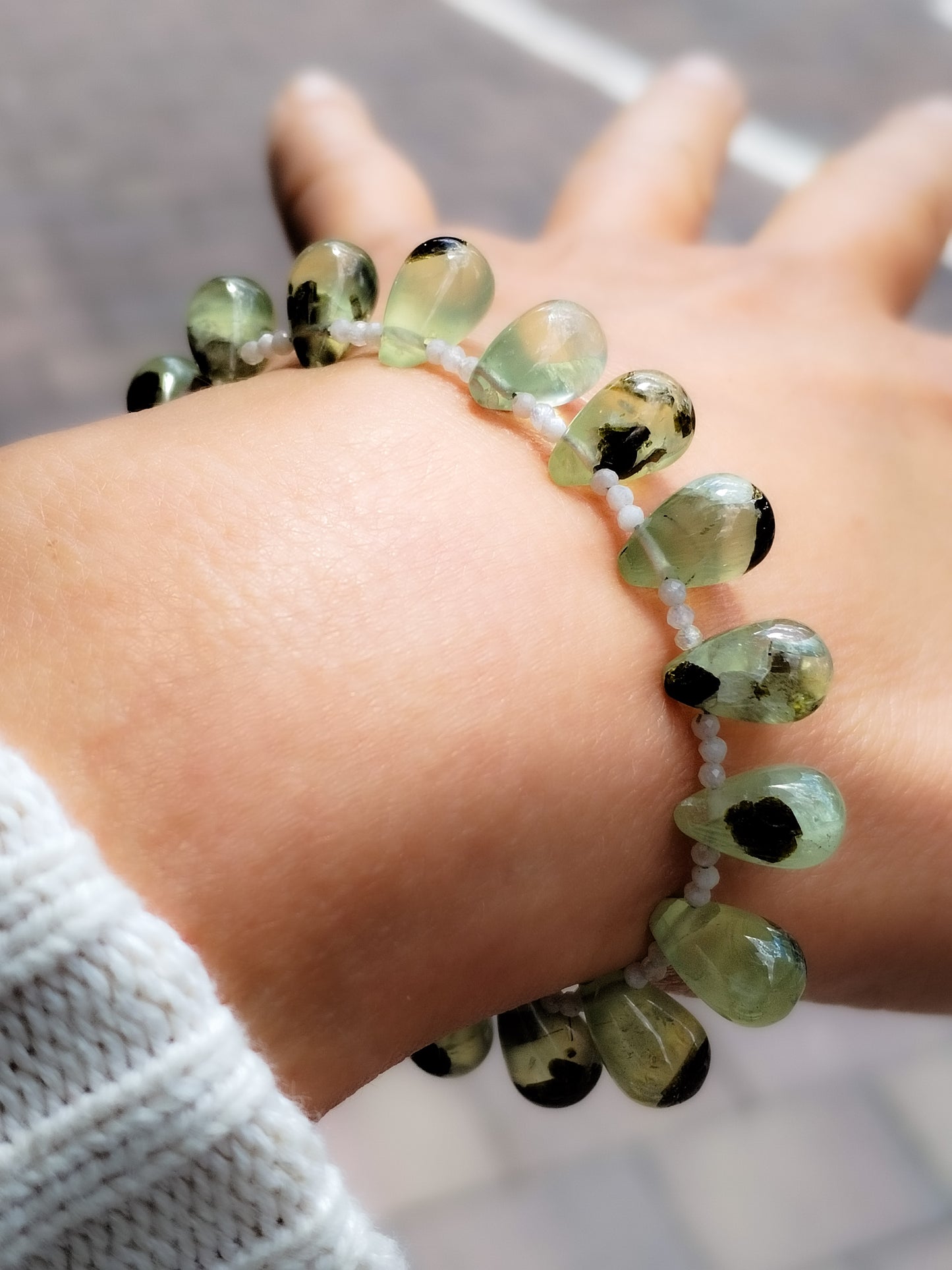 Pulsera de Epidota y Calcedonia