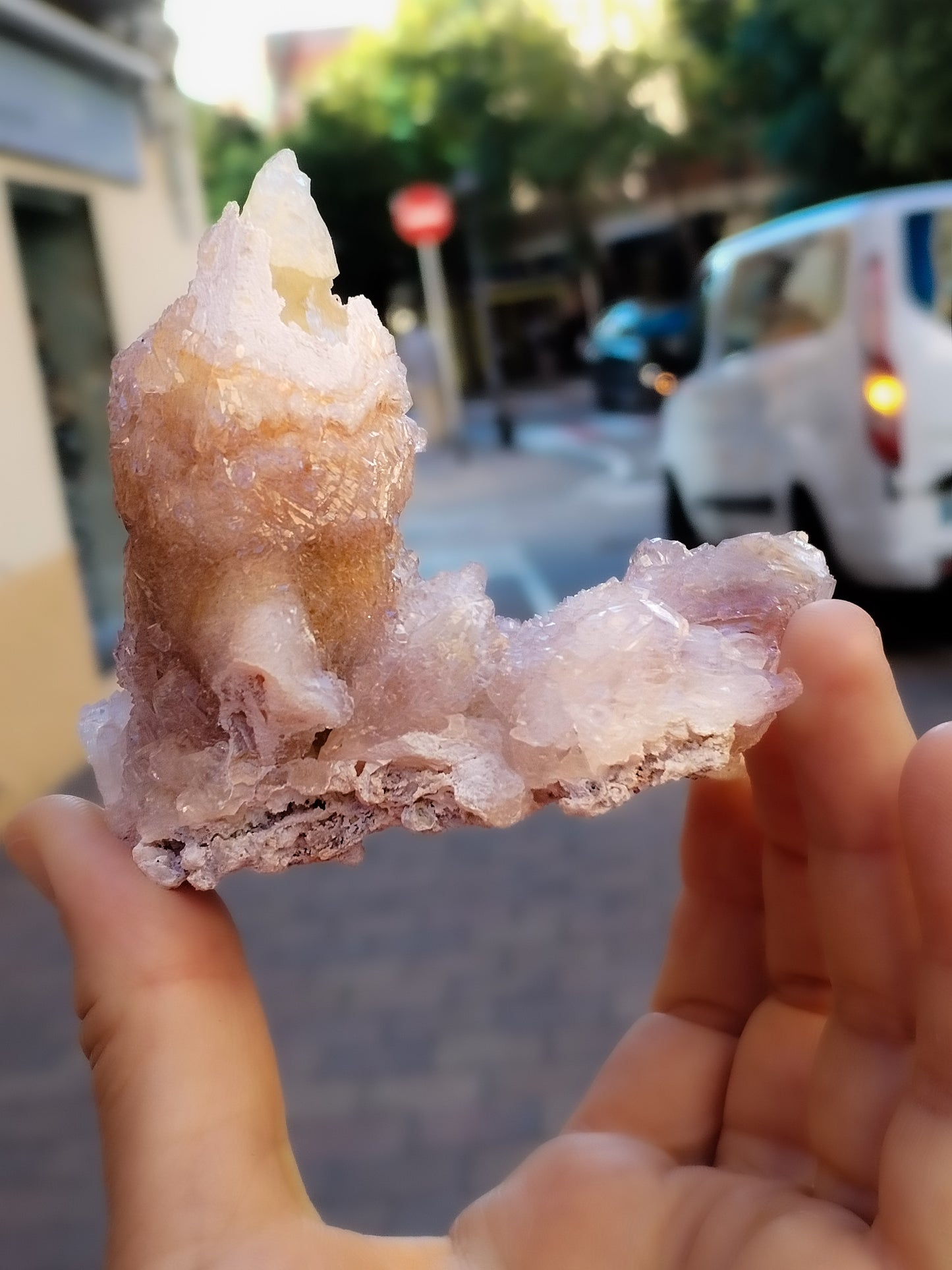 Amatista cactus con cristalización de calcita Procedente de México