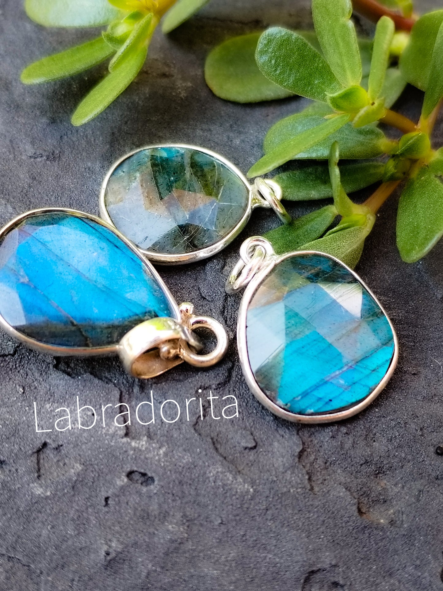 Colgante de Labradorita y plata de ley
