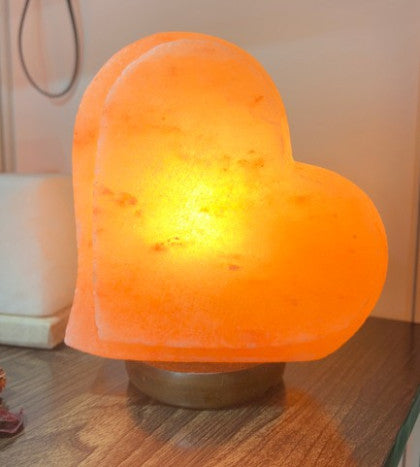 LAMPARA SOBREMESA SAL DEL HIMALAYA 18X6X23 4-5 KG. CORAZÓN