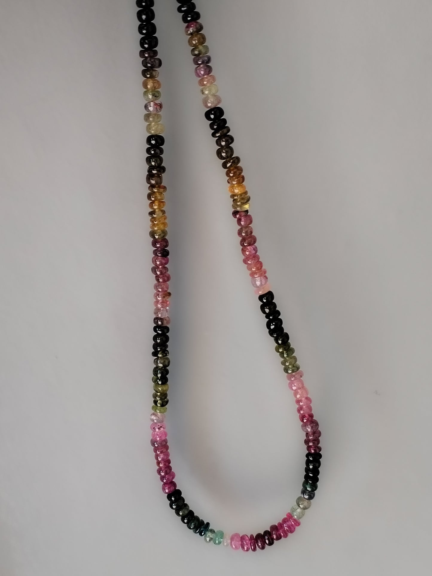 Collar de Turmalinas de colores y cierre plata de ley