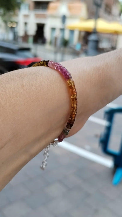 Pulsera tallada de Turmalina extra