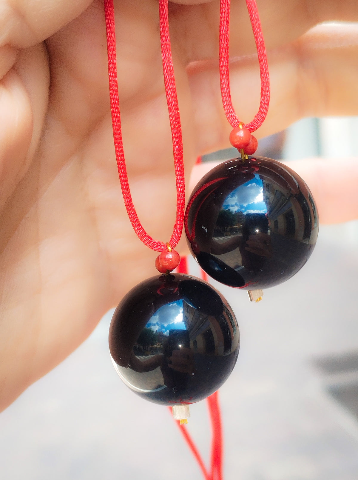 Obsidiana arcoíris y Coral. Amuleto protector