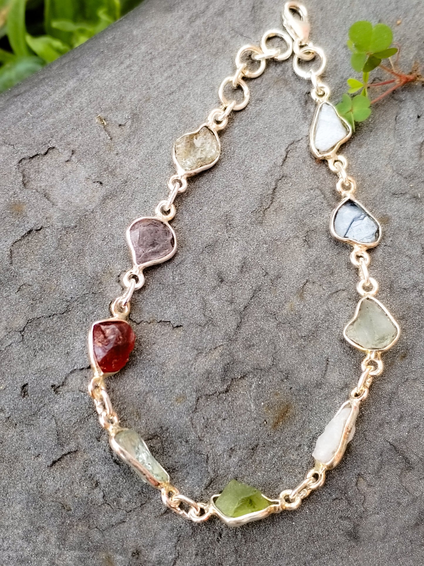 Pulseras de minerales variados naturales y plata de ley
