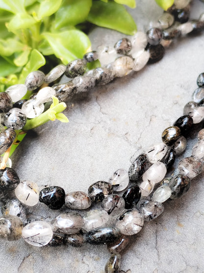 Collar de Cuarzo con Turmalina Negra