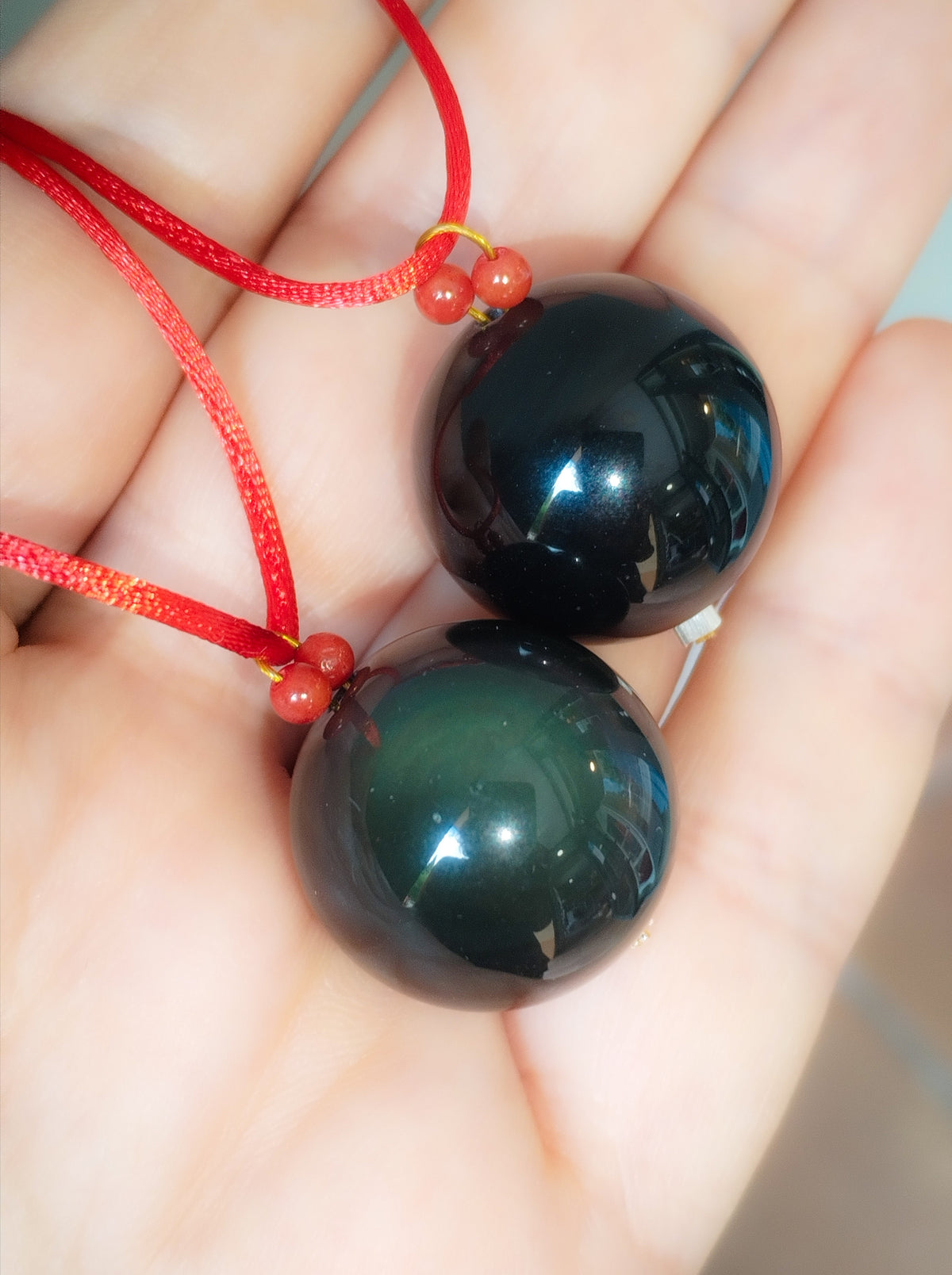 Obsidiana arcoíris y Coral. Amuleto protector