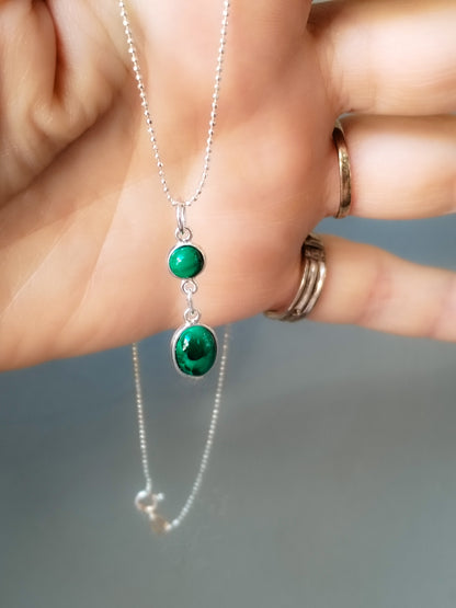 Conjunto de pendientes y collar de Malaquita