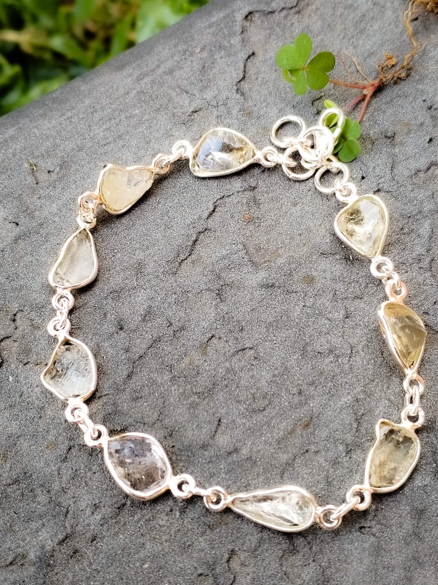 Pulseras de minerales variados naturales y plata de ley