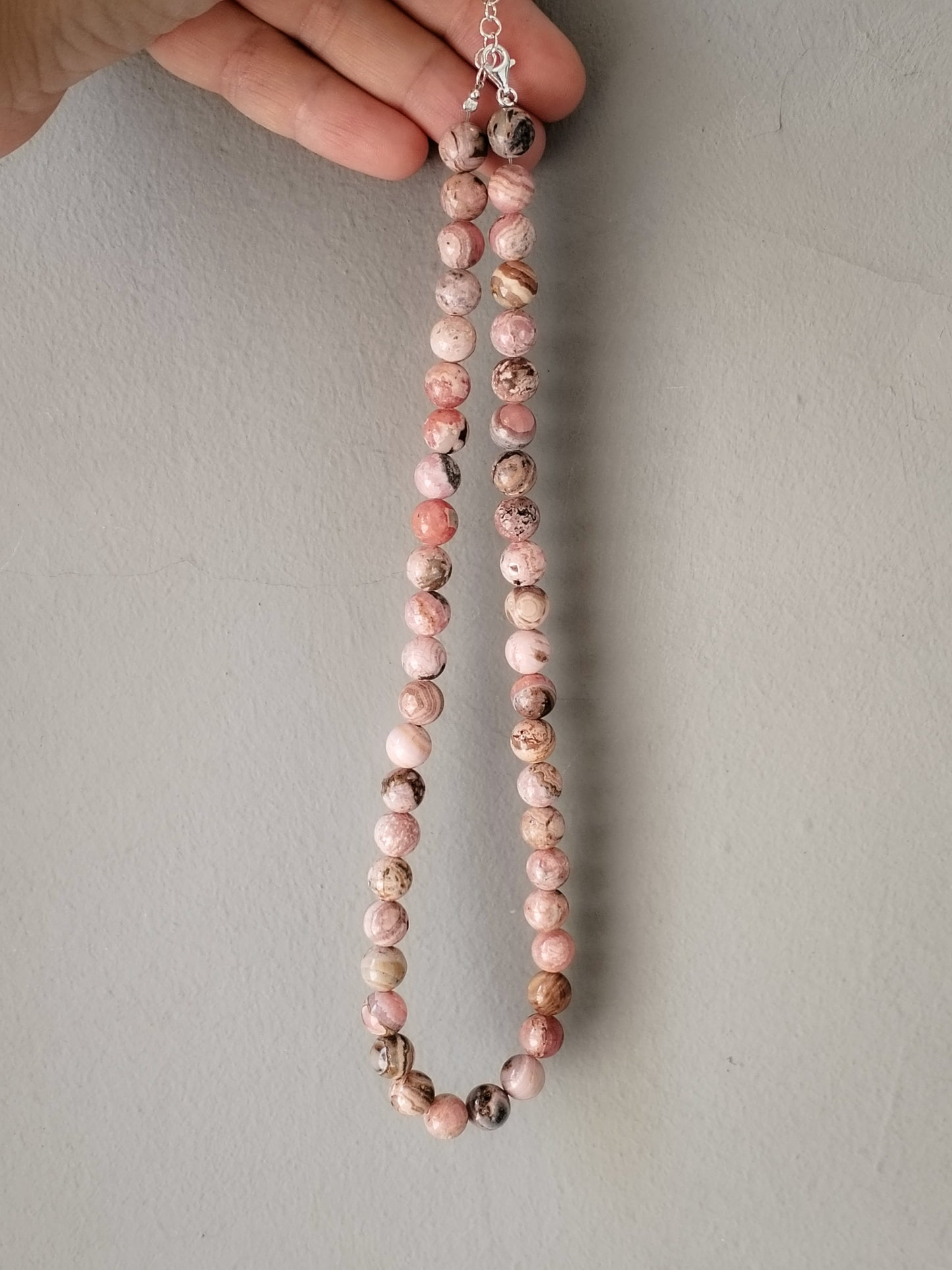 Collar de Rodocrosita corto