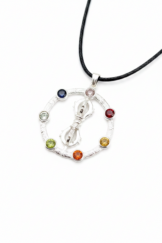 Símbolo budista, y minerales de los chakras, colgante plata de ley