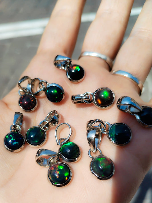 Colgante de Ópalo negro auténtico y plata de ley