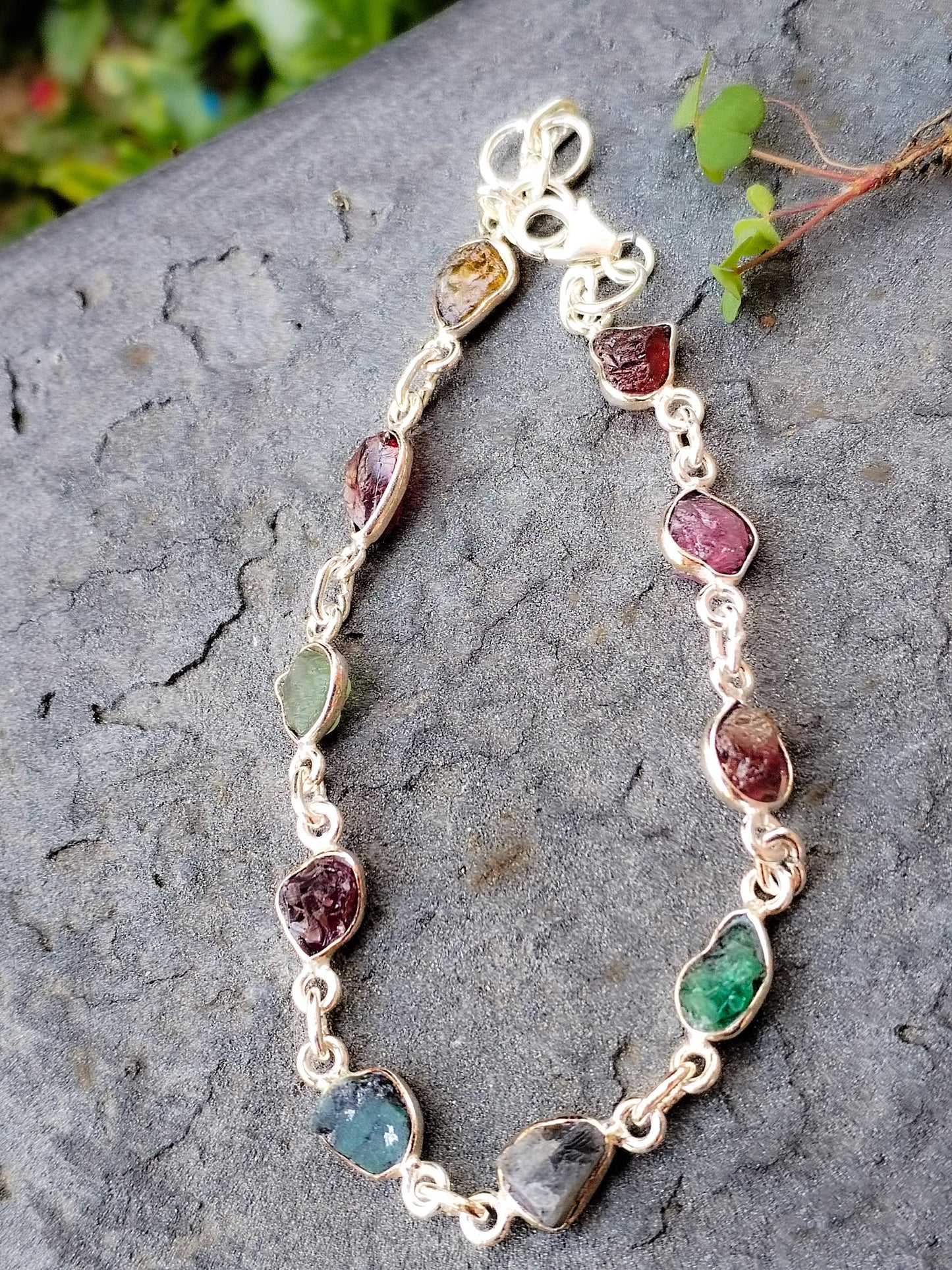 Pulseras de minerales variados naturales y plata de ley