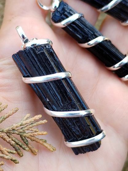 Colgante de Turmalina negra natural