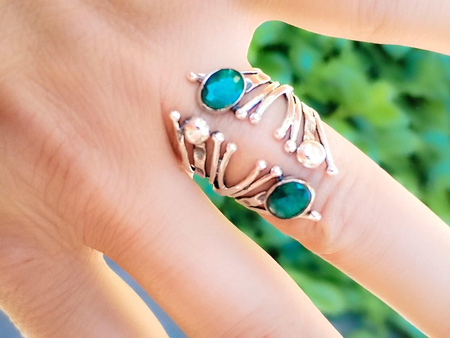 Anillo de Diseño con Minerales modelo 352149