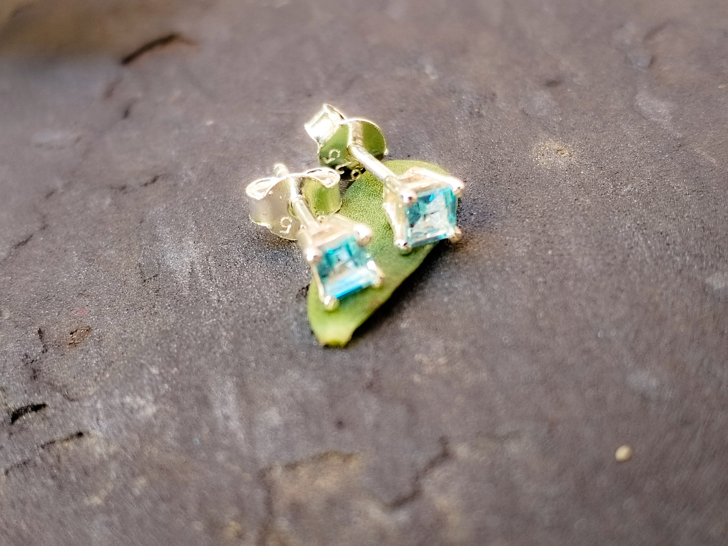 Pendientes de topacio azul
