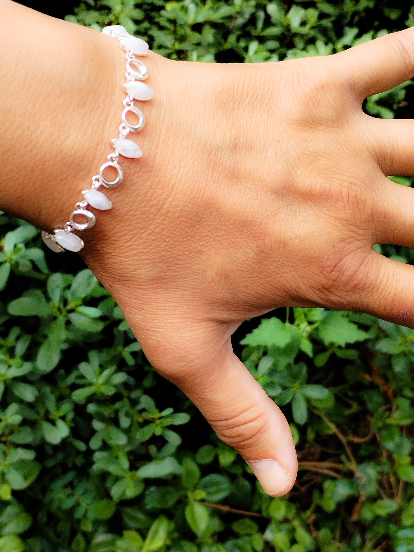 Pulsera de Piedra luna y Plata de ley de diseño