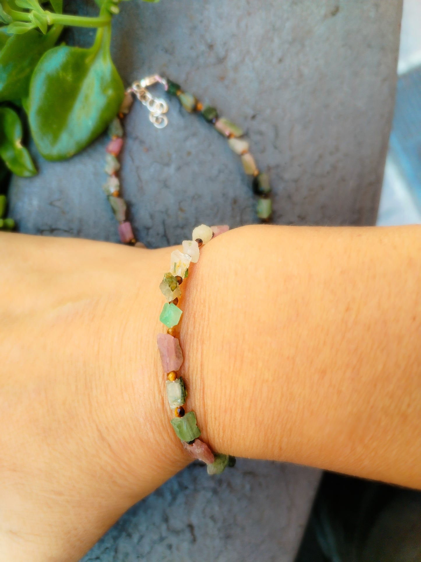 Pulsera de turmalinas naturales en Bruto