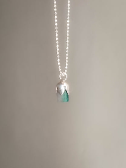 Colgante con cadena de turmalia azul/rosa natural