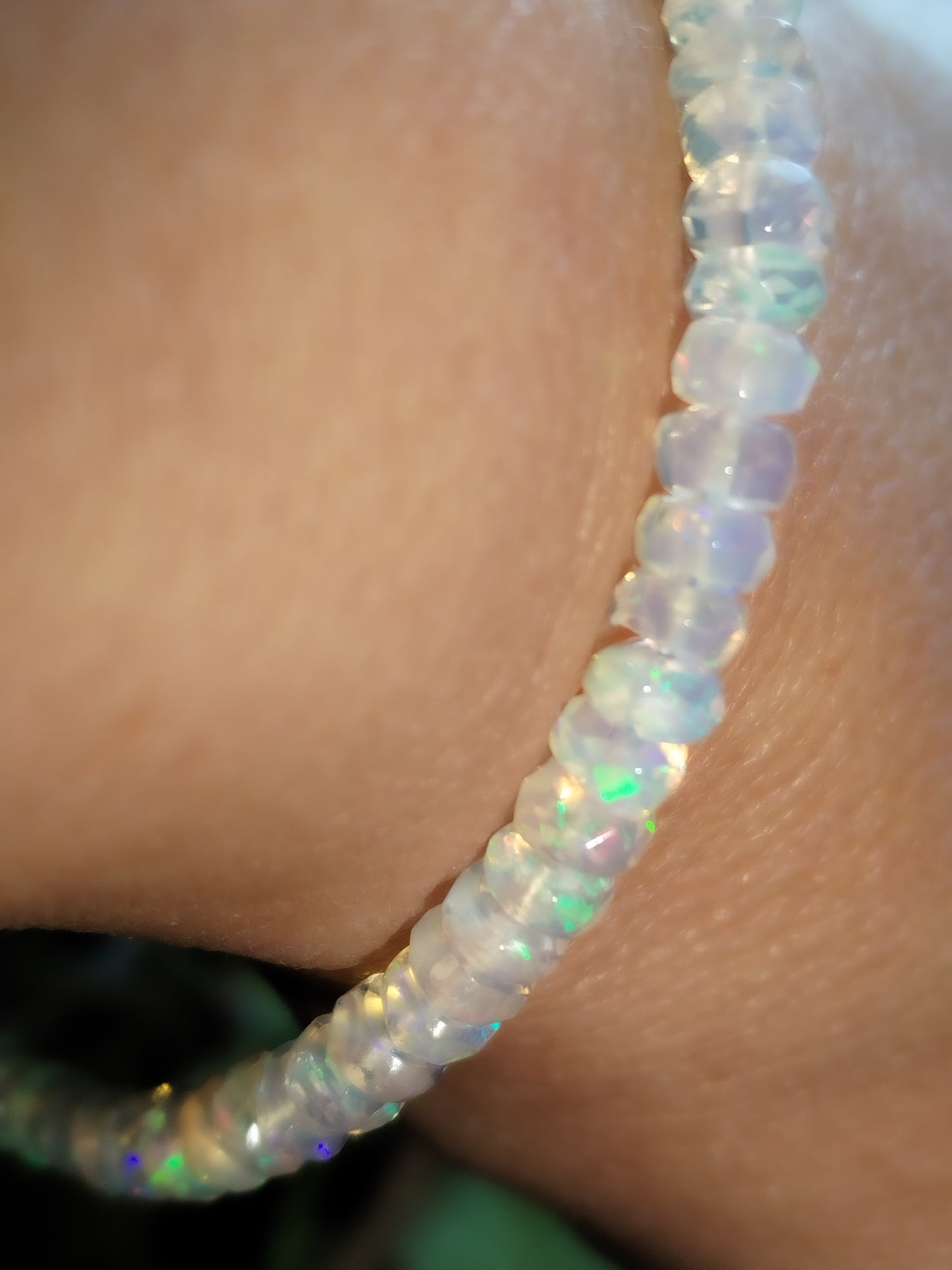 Pulsera de ópalo blanco Súper Extra