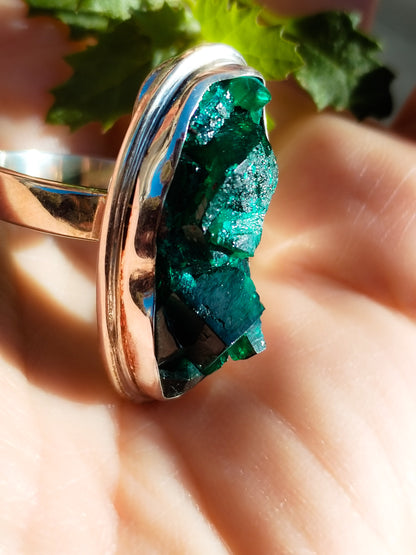 Anillo de Dioptasa del Congo engarzado en Plata de Ley