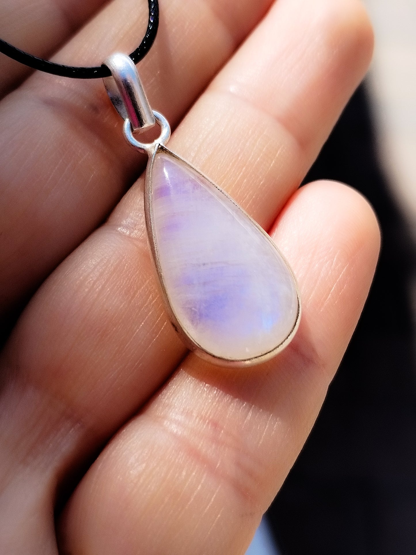 Colgante de piedra luna y Plata de ley