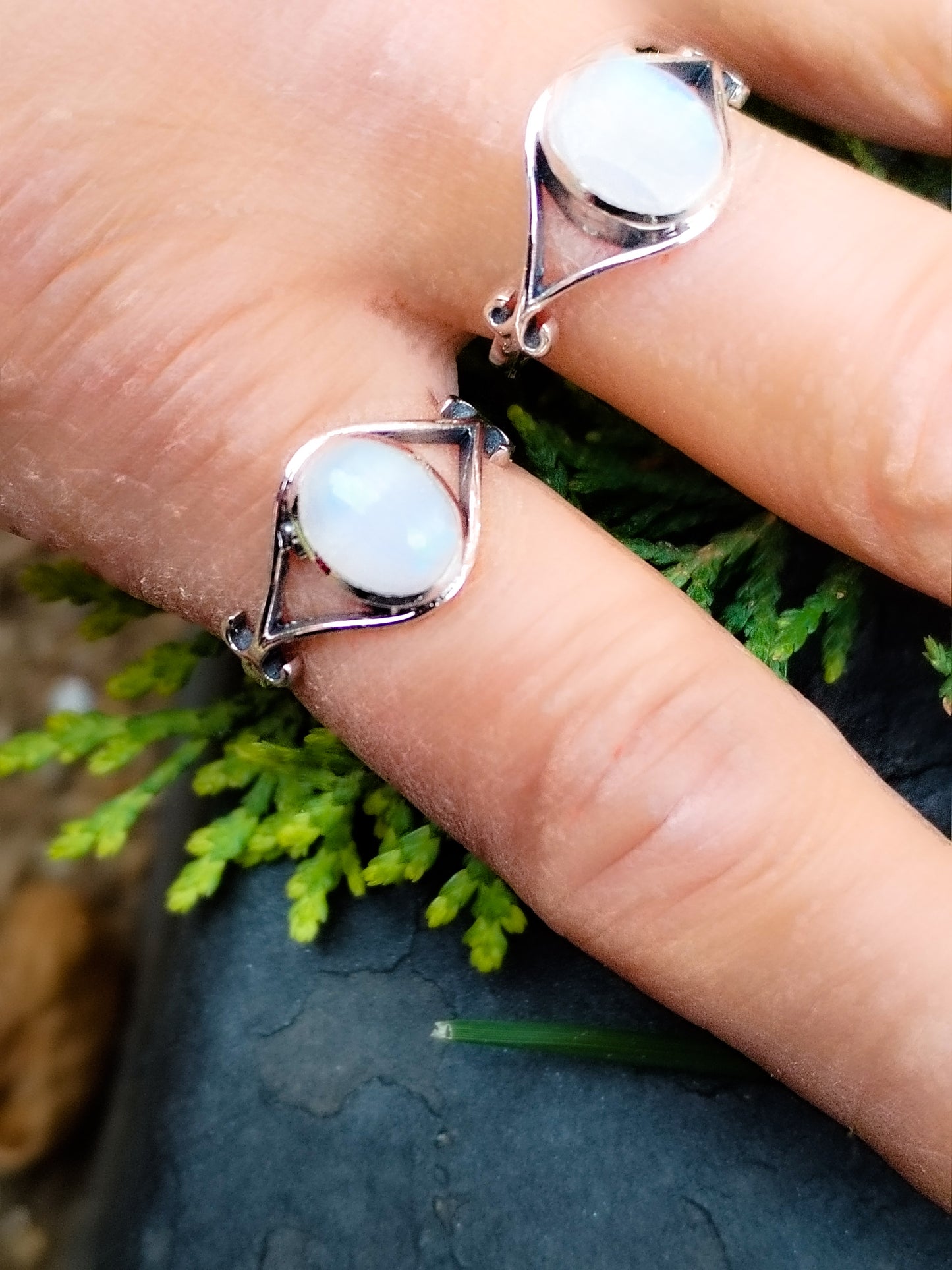 Anillos de plata de ley y minerales. Modelo 0740
