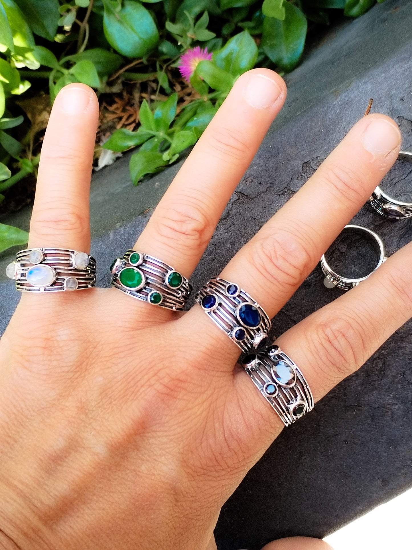 Anillos de Diseño con Minerales. Modelo 223574