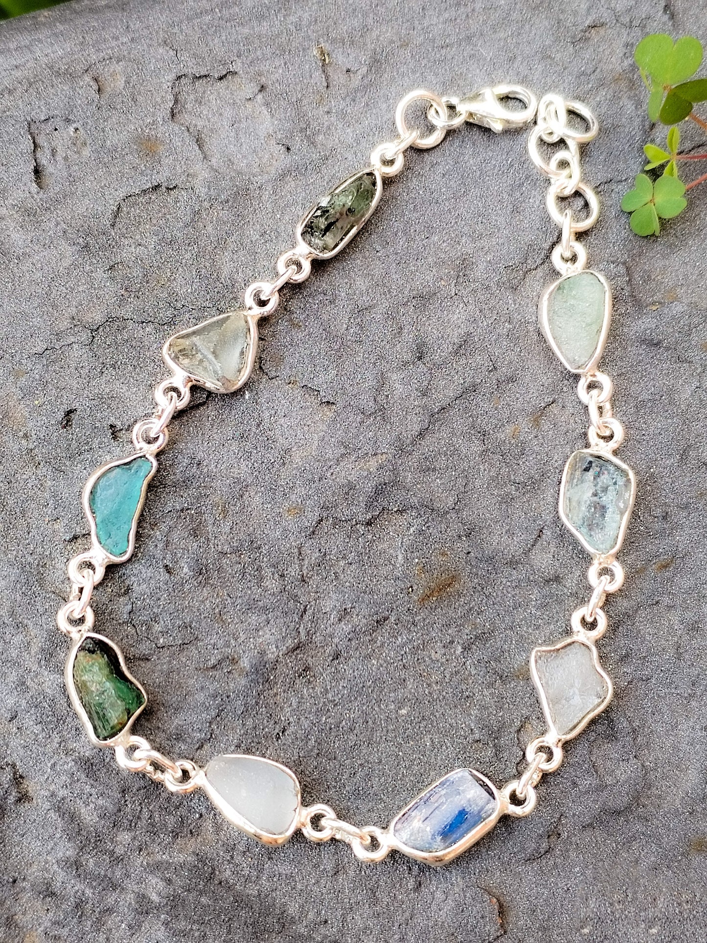 Pulseras de minerales variados naturales y plata de ley