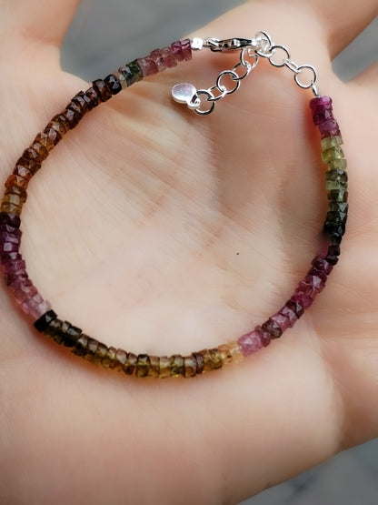 Pulsera tallada de Turmalina extra