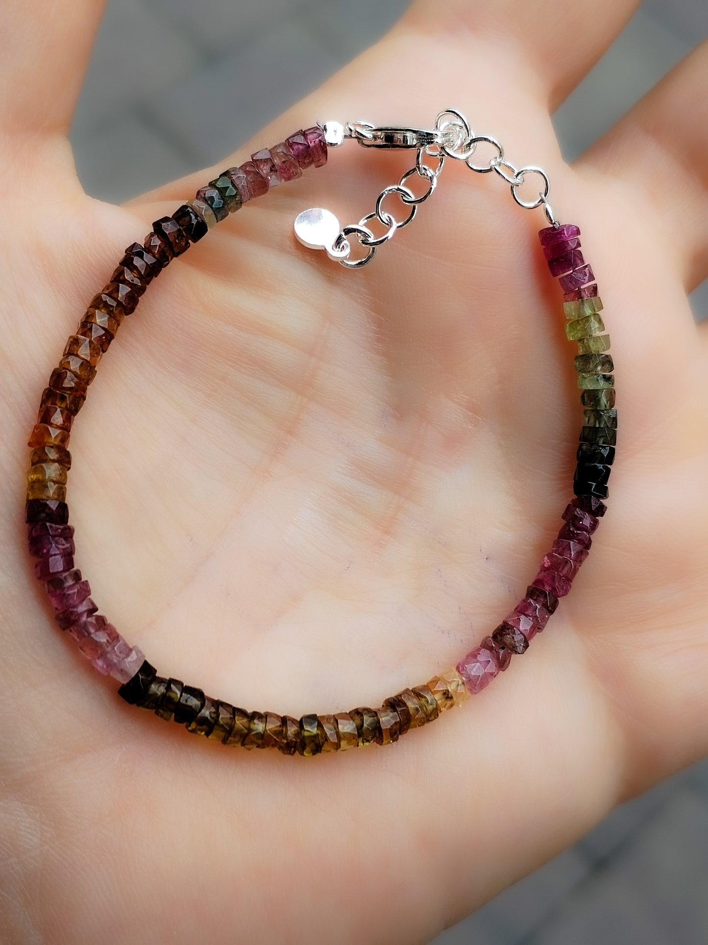 Pulsera tallada de Turmalina extra