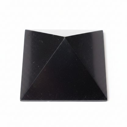 Pirámide Shungit auténtica 8,5 cm brillante