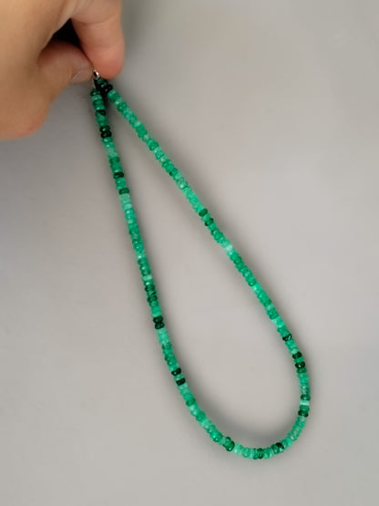 Collar de Esmeraldas
