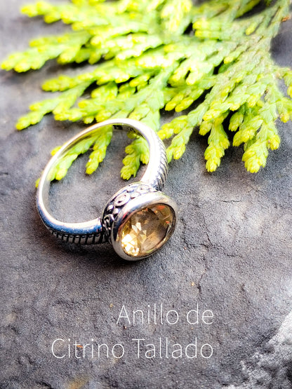 Anillo de Citrino tallado