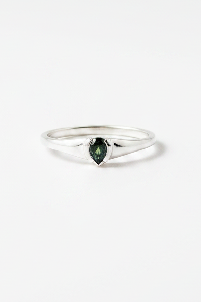 Anillo de Plata de ley y Turmalina